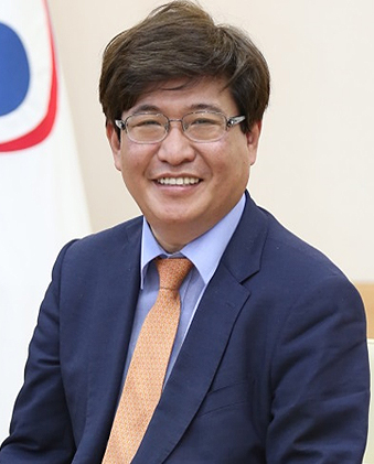 Prof. Yoo Joonkoo